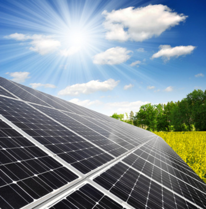 Fotovoltaico a terra, la Corte Costituzionale conferma il divieto nelle aree agricole Fotovoltaico a terra, la Corte Costituzionale conferma il divieto nelle aree agricole