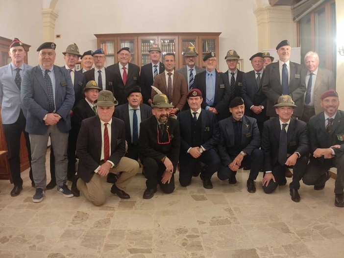 Fossano: 19 ufficiali UNUCI ricevono i gradi presso il 32° Reggimento Genio