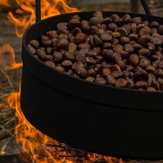 A Bossolasco torna la Castagnata: caldarroste, zuppa di trippa e ceci e musica itinerante per una domenica d'autunno A Bossolasco torna la Castagnata: caldarroste, zuppa di trippa e ceci e musica itinerante per una domenica d'autunno