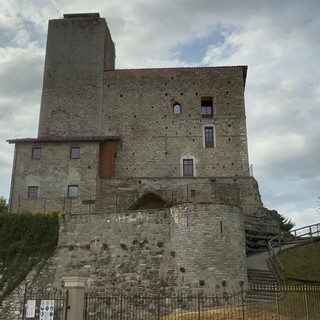 Si scrive una nuova pagina del Castello di Niella Tanaro dopo i restauri [FOTO E VIDEO]