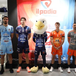 Le nuove maglie da gioco (Foto Valerio Giraudo)