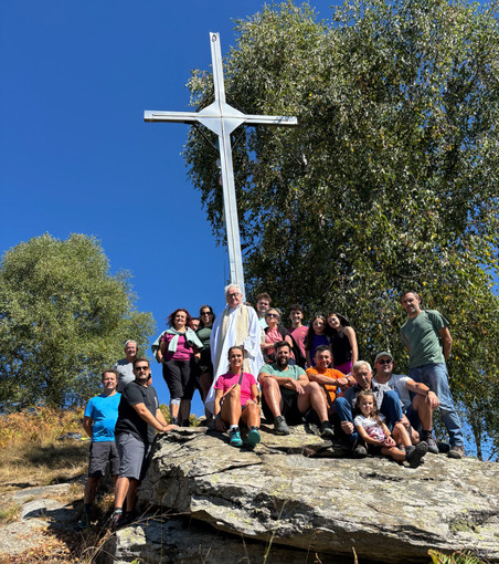 A Rifreddo venerdì 28agosto la festa presso la croce sulla sommità del Mombracco A Rifreddo venerdì 28agosto la festa presso la croce sulla sommità del Mombracco
