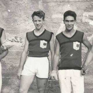 Amelio, Ascheri Motosso e Ranoisio con la maglia del Caramagna, campione d’Italia giovanile (foto lo sfweristerio.it) Amelio, Ascheri Motosso e Ranoisio con la maglia del Caramagna, campione d’Italia giovanile (foto lo sfweristerio.it)