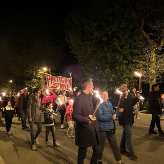 Immagine di repertorio, Fiaccolata della libertà a Cuneo
