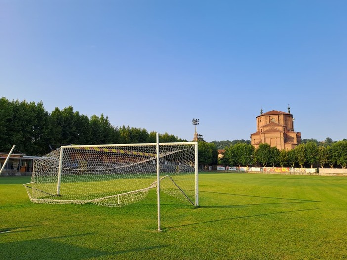 Lo stadio "Attilio Bravi" di Bra Lo stadio "Attilio Bravi" di Bra