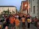 Fiaccolata del popolo arancione a Cuneo: in 500 alla fiaccolata per chiedere la libertà vaccinale
