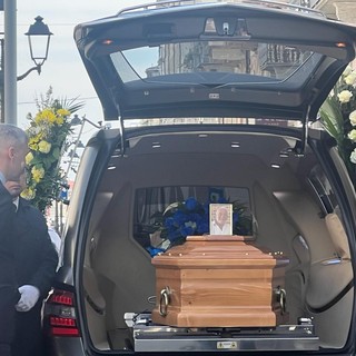 A Cuneo l'ultimo saluto a Christian, amato chef dell'osteria di via Dronero