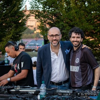 Il sindaco Luca Robaldo con il dj Gabriele Giudici