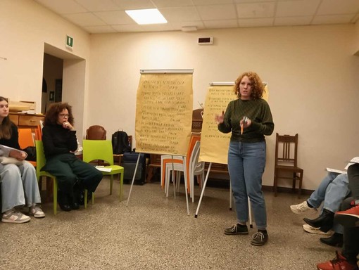 “Catalogo degli oggetti smarriti in natura”: ritorna la rassegna "Filosofia in Stazione" a Mondovì