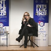 Mondovì scopre il lato oscuro della rete con la criminologa Bruzzone [VIDEO E FOTO]