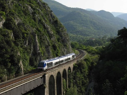 Mondovì, un Ordine del Giorno chiede al Comune di schierarsi in difesa della linea ferroviaria Cuneo-Ventimiglia-Nizza