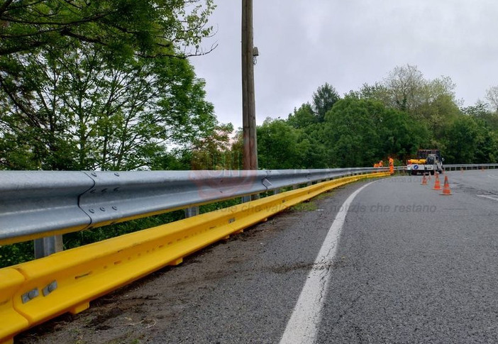 Il guard rail salva motociclisti posato l'anno scorso sul ponte del Sale tra Borgo San Dalmazzo e Vignolo Il guard rail salva motociclisti posato l'anno scorso sul ponte del Sale tra Borgo San Dalmazzo e Vignolo