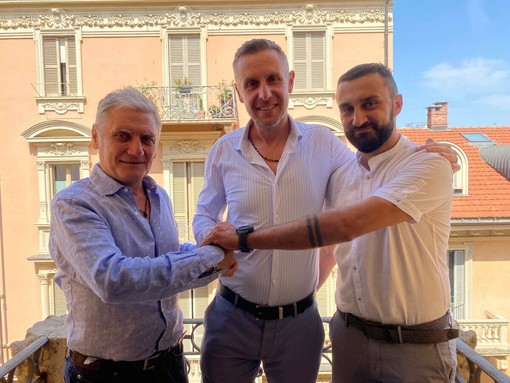 Paolo Giraudo aderisce a Futuro Nazionale. Giuseppe Lauria: "Con i sindaci cresce la nostra rappresentanza nei territori e nella Provincia" Paolo Giraudo aderisce a Futuro Nazionale. Giuseppe Lauria: "Con i sindaci cresce la nostra rappresentanza nei territori e nella Provincia"