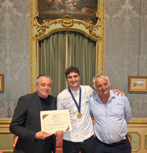 Lo chef cuneese Andrea Serale sul tetto del mondo con i ravioli della nonna Lo chef cuneese Andrea Serale sul tetto del mondo con i ravioli della nonna