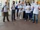 Da Cuneo a Dronero i volontari distribuiscono la guida al buon senso