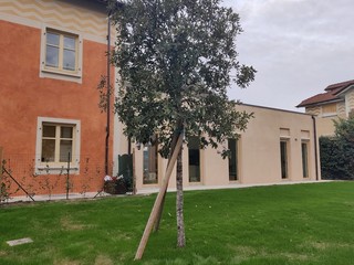 Il giardino del micronido “La casetta rossa” Il giardino del micronido “La casetta rossa”