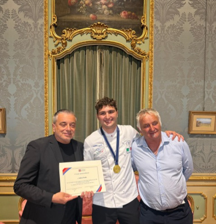 Lo chef cuneese Andrea Serale sul tetto del mondo con i ravioli della nonna Lo chef cuneese Andrea Serale sul tetto del mondo con i ravioli della nonna