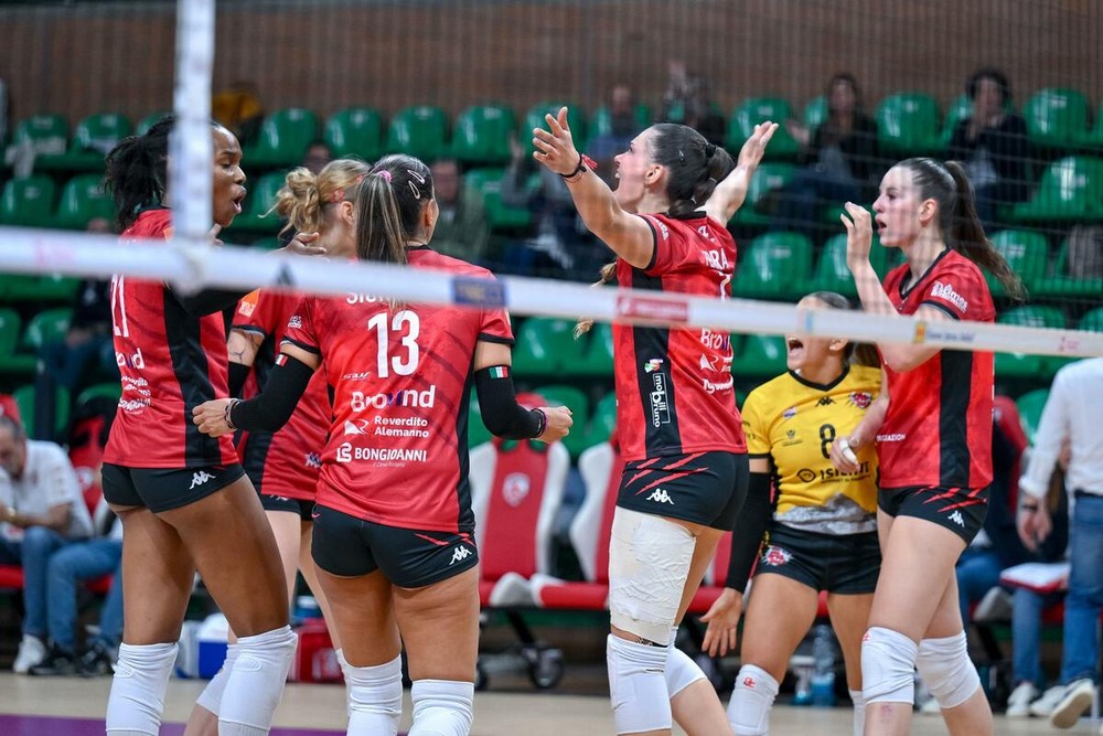 VOLLEY / Appuntamento in casa per Granda Volley: le Gatte attendono Firenze VOLLEY / Appuntamento in casa per Granda Volley: le Gatte attendono Firenze