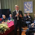 Giovanni Ferrero ribadisce il legame tra Alba e Ferrero: "Binomio vincente che il mondo ci invidia" [VIDEO]