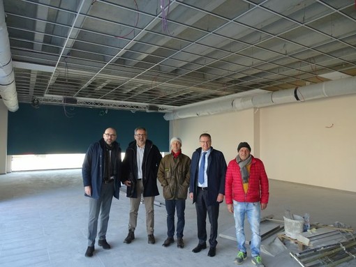 Sopralluogo della Provincia al cantiere del nuovo istituto “Guala” di Bra Sopralluogo della Provincia al cantiere del nuovo istituto “Guala” di Bra