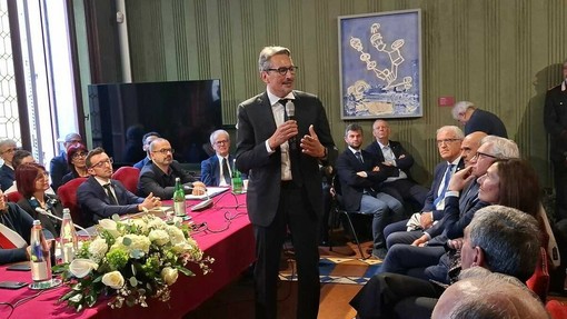 Giovanni Ferrero ribadisce il legame tra Alba e Ferrero: "Binomio vincente che il mondo ci invidia" [VIDEO]