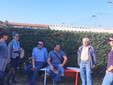 Saluzzo,   foto  di gruppo di assessore, insegnanti, operatori alla merenda concluso le attività estive