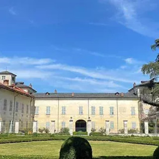 Il giardino all'italiana del castello Solari di Margarita Il giardino all'italiana del castello Solari di Margarita