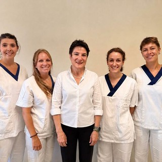 L'équipe formata da Beatrice Allasia, Rebecca Balestra, Alessandra Emiren e Marcella Pellissero insieme a Anna Maddalena Basso, direttrice del Direzione delle Professioni Sanitarie (Dipsa)