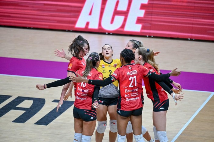 VOLLEY A1F / Trasferta pesante per Granda Volley: Gatte di scena a Macerata