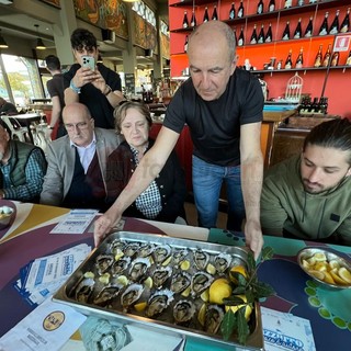 Maggio dal sapore di mare in Liguria: presentati a Cuneo la "Oyster Fest" di La Spezia e "Azzurro, pesce d'autore" di Andora