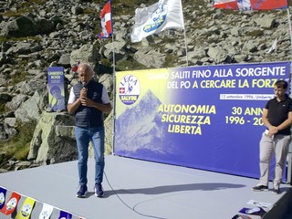 Nelle foto alcuni momenti della Festa del Monviso celebrata questa mattina alle sorgenti del Po