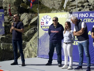 Nelle foto alcuni momenti della Festa del Monviso celebrata questa mattina alle sorgenti del Po