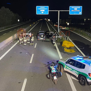 Violento scontro nella notte sulla tangenziale di Bra: cinque feriti, due gravi