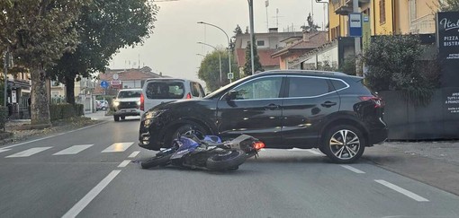 Scontro tra auto e moto a Borgo San Dalmazzo
