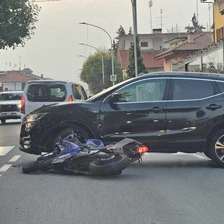 Scontro tra auto e moto a Borgo San Dalmazzo