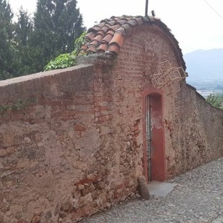 Saluzzo, ingresso del giardino Garnero in via Pusterla 2