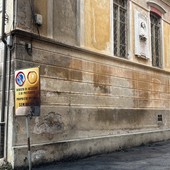 Il luogo dove era posteggiata l'auto Il luogo dove era posteggiata l'auto