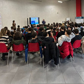 Smartphone e nuove generazioni: l'istituto comprensivo "Papa Giovanni" di Savigliano promuove la consapevolezza digitale Smartphone e nuove generazioni: l'istituto comprensivo "Papa Giovanni" di Savigliano promuove la consapevolezza digitale