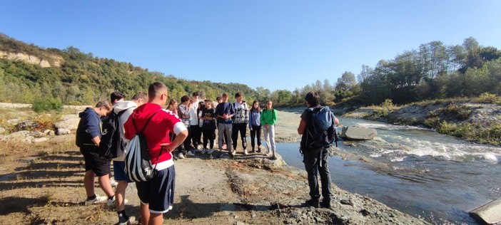 Alunni del Vallauri di Fossano i gita naturalistica al fiume Stura