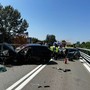 Frontale tra due auto sulla Statale 28 tra Fossano e Trinità: cinque feriti Frontale tra due auto sulla Statale 28 tra Fossano e Trinità: cinque feriti