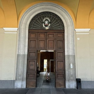 Ingresso del tribunale di Cuneo
