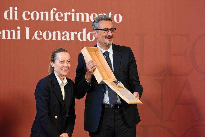 Giovanni Ferrero, l'uomo più ricco d'Italia, con la premier Giorgia Meloni Giovanni Ferrero, l'uomo più ricco d'Italia, con la premier Giorgia Meloni