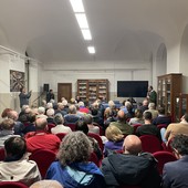 Mondovì Piazza, viabilità fragile: via Marchese chiusa da un anno, chiesta la sospensione dell'area pedonale in piazza Maggiore