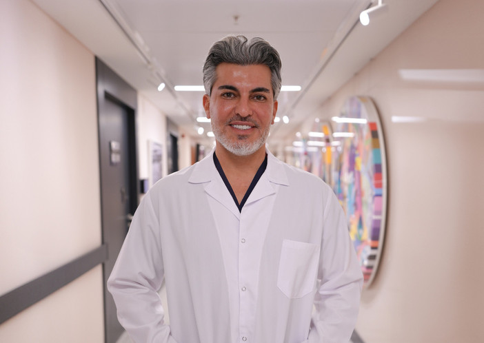 Sempre più giovani affrontano la perdita dei capelli: un cambiamento culturale anche nel Cuneese Sempre più giovani affrontano la perdita dei capelli: un cambiamento culturale anche nel Cuneese