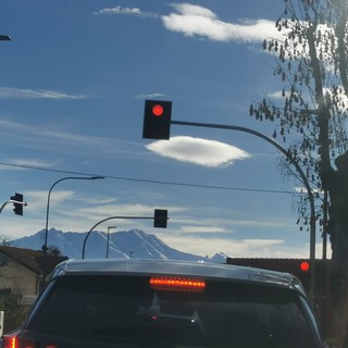 Al semaforo di Caraglio arriva la telecamera fissa? Sì, ma non da oggi