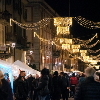 Spettacoli luminosi, mercatini e tanti appuntamenti per i più piccoli con IllumiNatale 2025 Spettacoli luminosi, mercatini e tanti appuntamenti per i più piccoli con IllumiNatale 2025