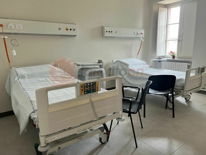 Sanità, il NurSind: "Turni extra a pagamento e ore straordinarie per far funzionare l'ospedale di comunità" Sanità, il NurSind: "Turni extra a pagamento e ore straordinarie per far funzionare l'ospedale di comunità"
