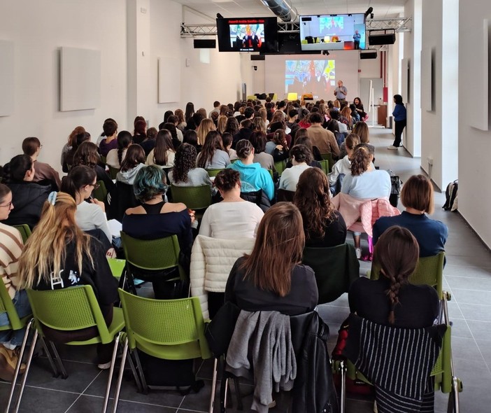 Al Soleri-Bertoni una lectio per capire il presente: il prof. Garelli spiega le radici del conflitto israelo-palestinese