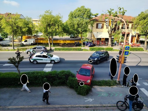 Scontro tra tre vetture e traffico rallentato in viale Madonna dei Fiori a Bra
