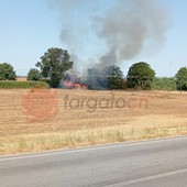 A fuoco materiale edile abbandonato nei pressi del cimitero di Fossano A fuoco materiale edile abbandonato nei pressi del cimitero di Fossano